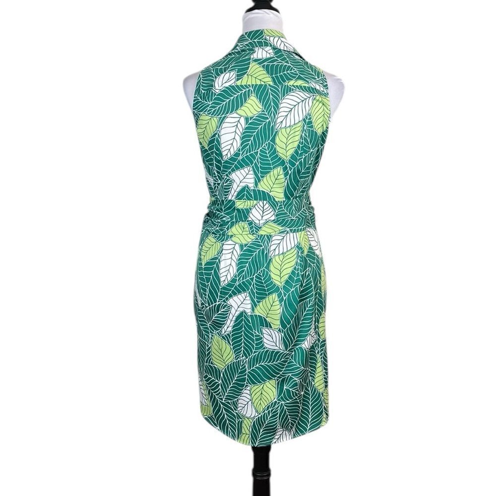 UNTUCKit Women’s Poppy Dress In Green Leaf Print, Size 2 - Picture 3 of 11